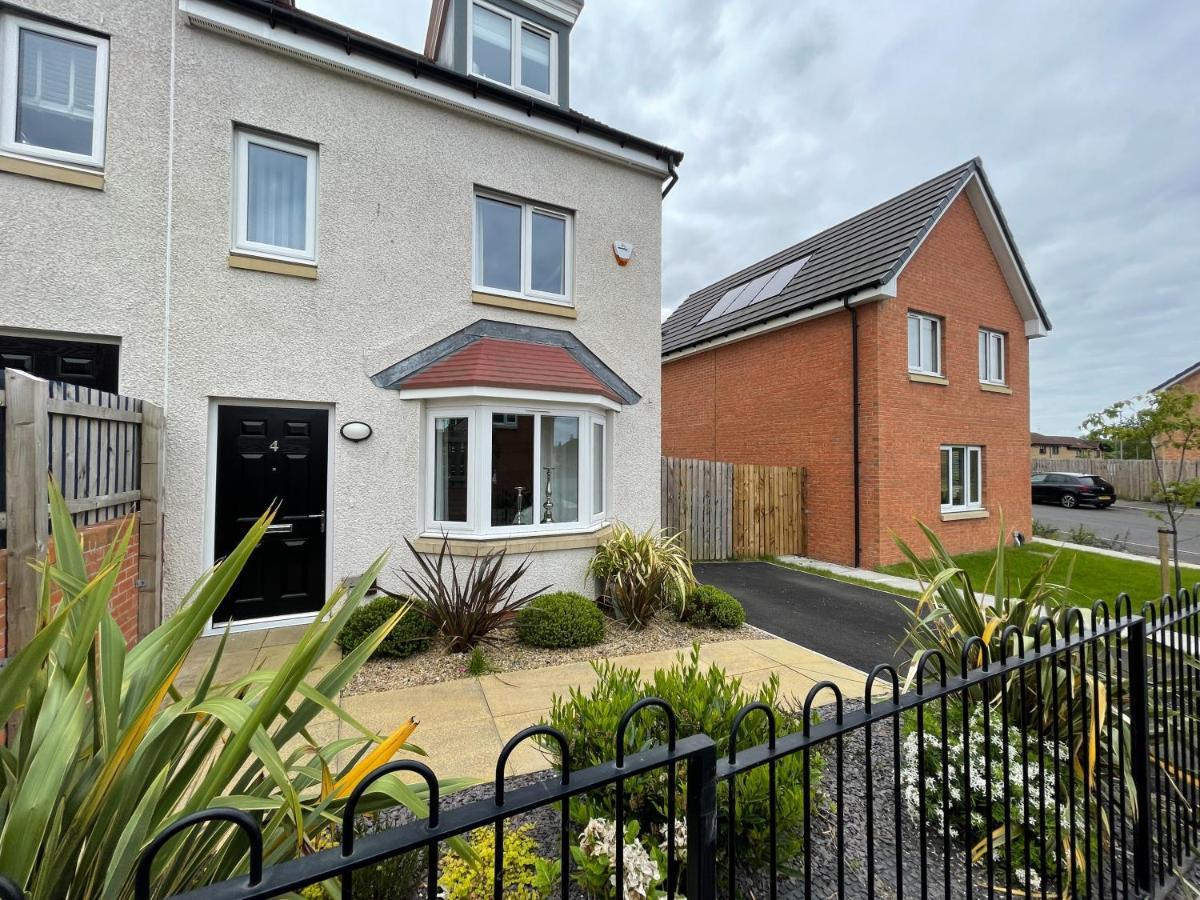 Newly Developed 3 Bedroom Home Glasgow Exterior photo